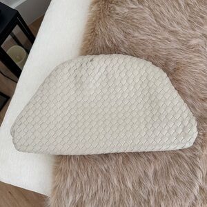 Looks like bottega veneta dumpling bag